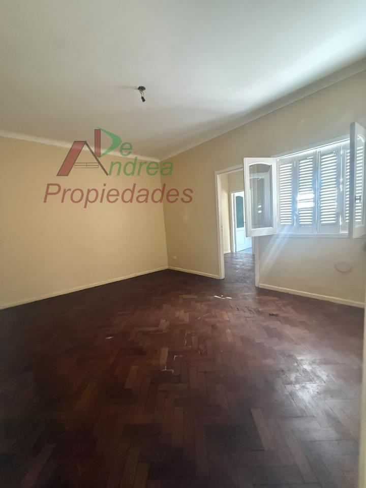 Foto de VENTA DEPARTAMENTO DOS AMBIENTES SUPER LUMINOSO - PRIMER PISO POR, imagen 5
