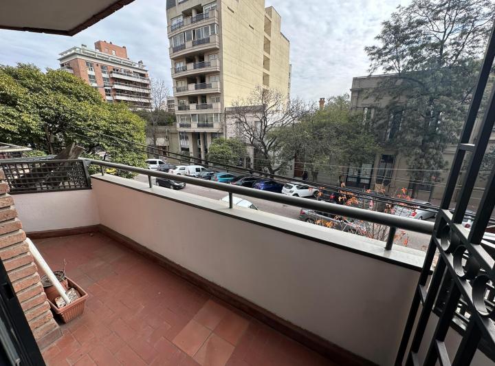 B General Paz  24 Septiembre  2 Dormitorios  2 baños  Balcon 1