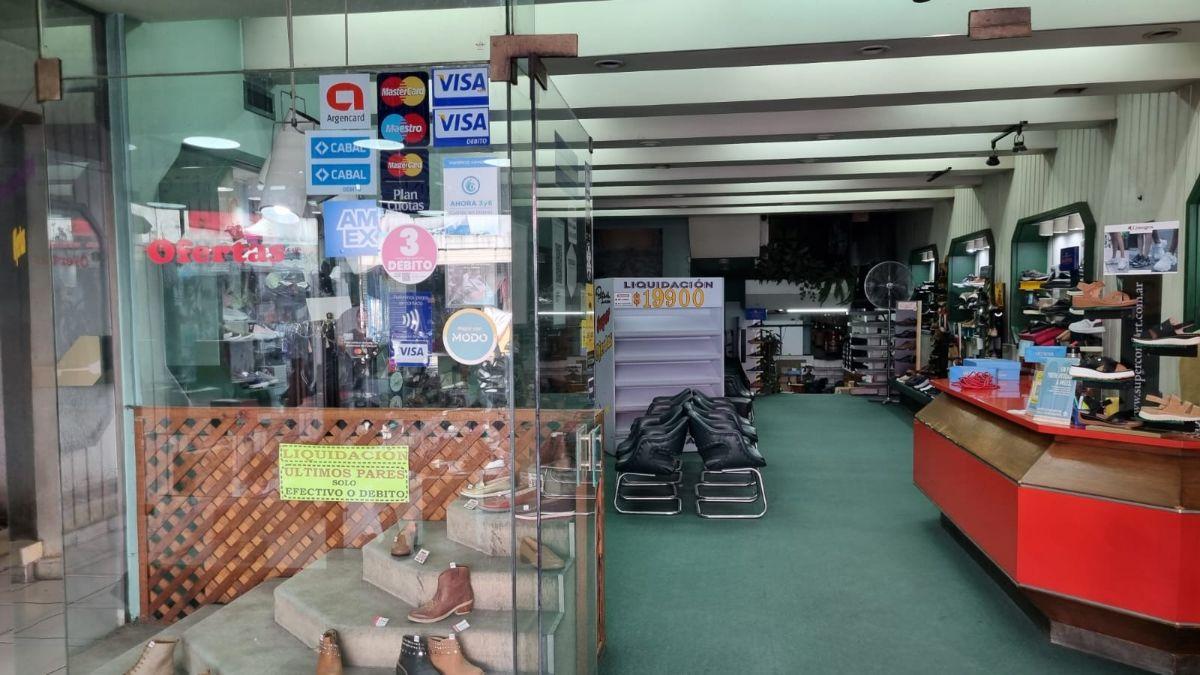 Foto de Importante local de 252m2 en excelente zona comercial, imagen 2