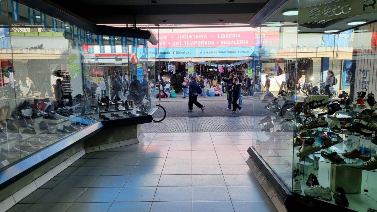 Foto de Importante local de 252m2 en excelente zona comercial, imagen 5