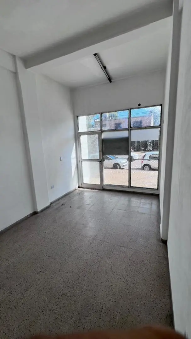 LOCAL COMERCIAL - RESISTENCIA, CHACO. 3