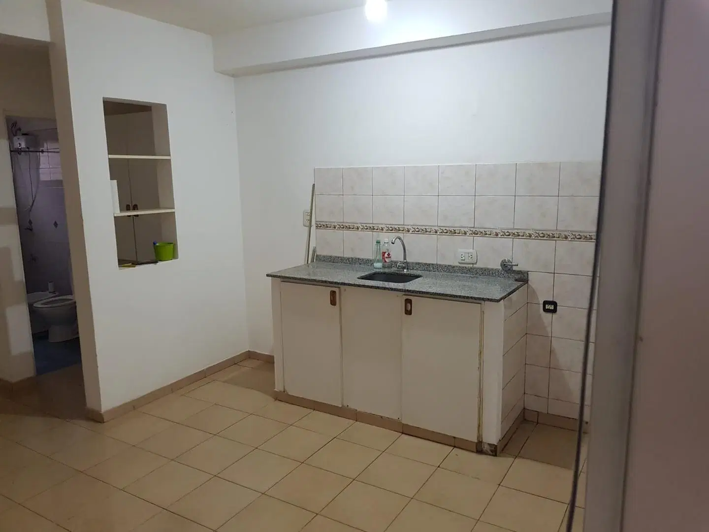 EXCELENTE DEPARTAMENTO DE 1 DORMITORIO ZONA UNNE 4