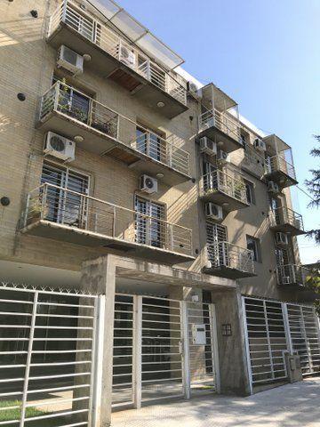 Departamento 4 Ambientes con Cochera en Alquiler Villa Lugan 1