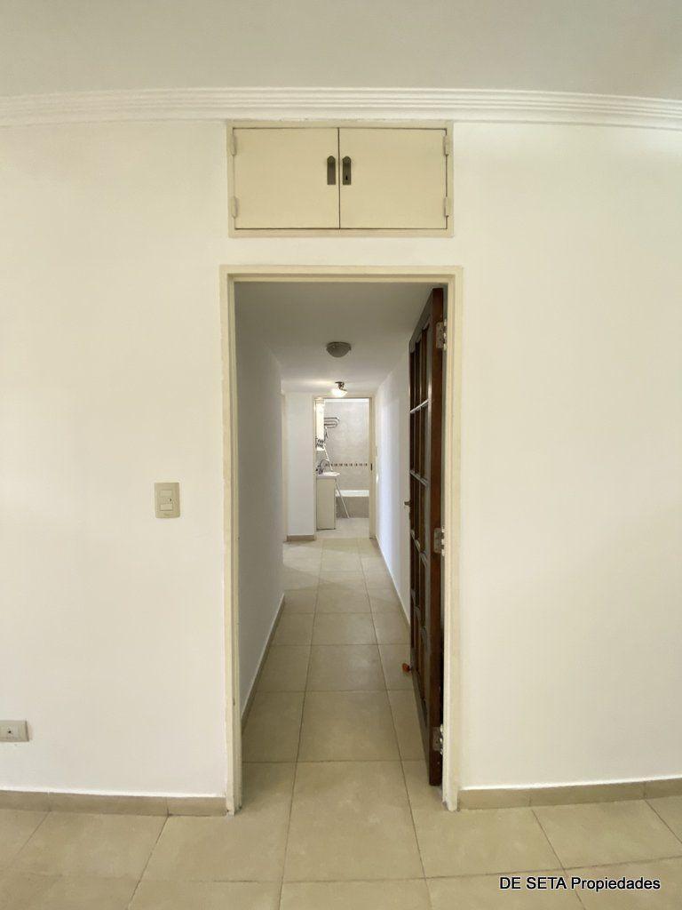 Departamento 4 Ambientes con Cochera en Alquiler Villa Lugan 5