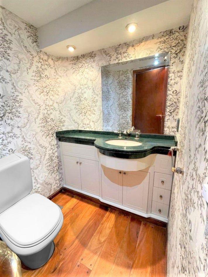 Espectacular Casa Tipo Chalet 4 Ambientes con Fondo y Piscina Venta Villa Lugano 2