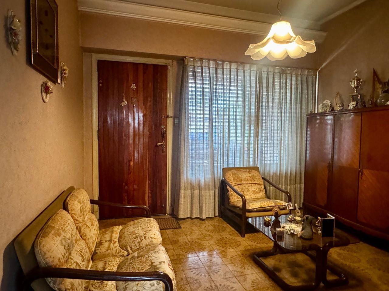 Foto de CASA 4 AMBIENTES CON PATIO Y GARAGE VENTA VILLA LUGANO, imagen 3