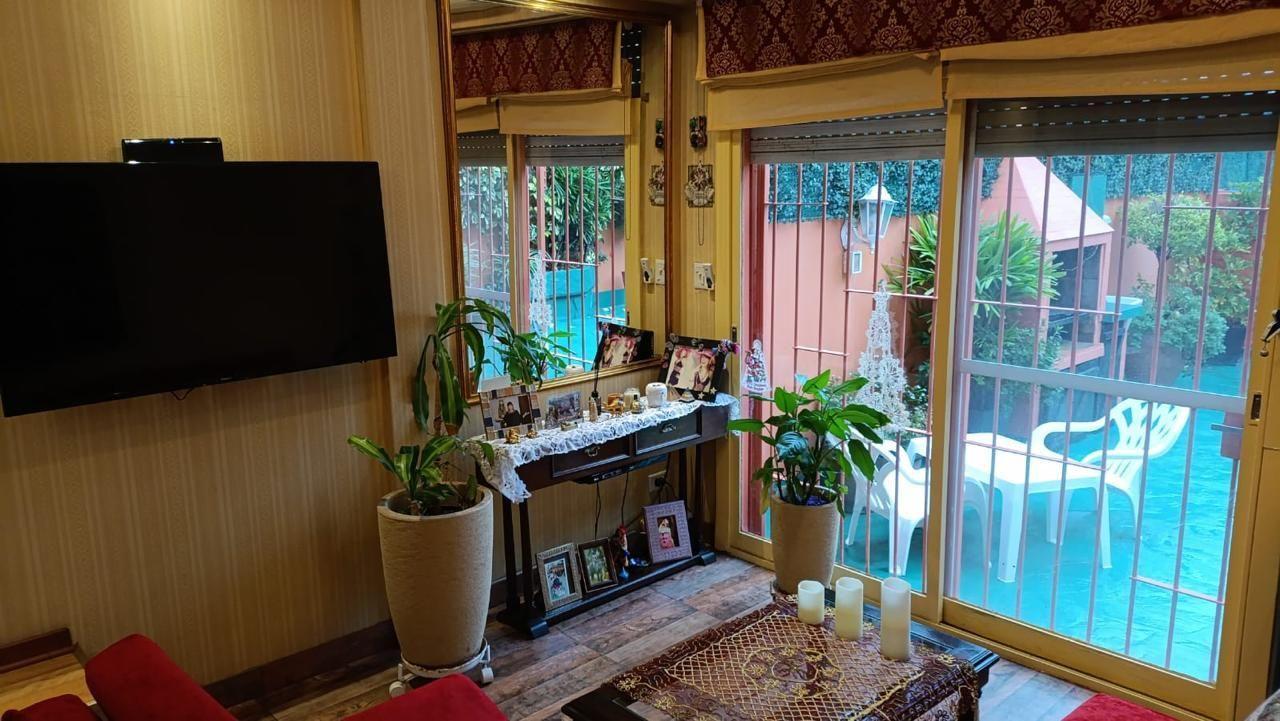 Foto de EXCELENTE DEPARTAMENTO 3 AMB. EN PB CON PATIO EN VENTA, imagen 2