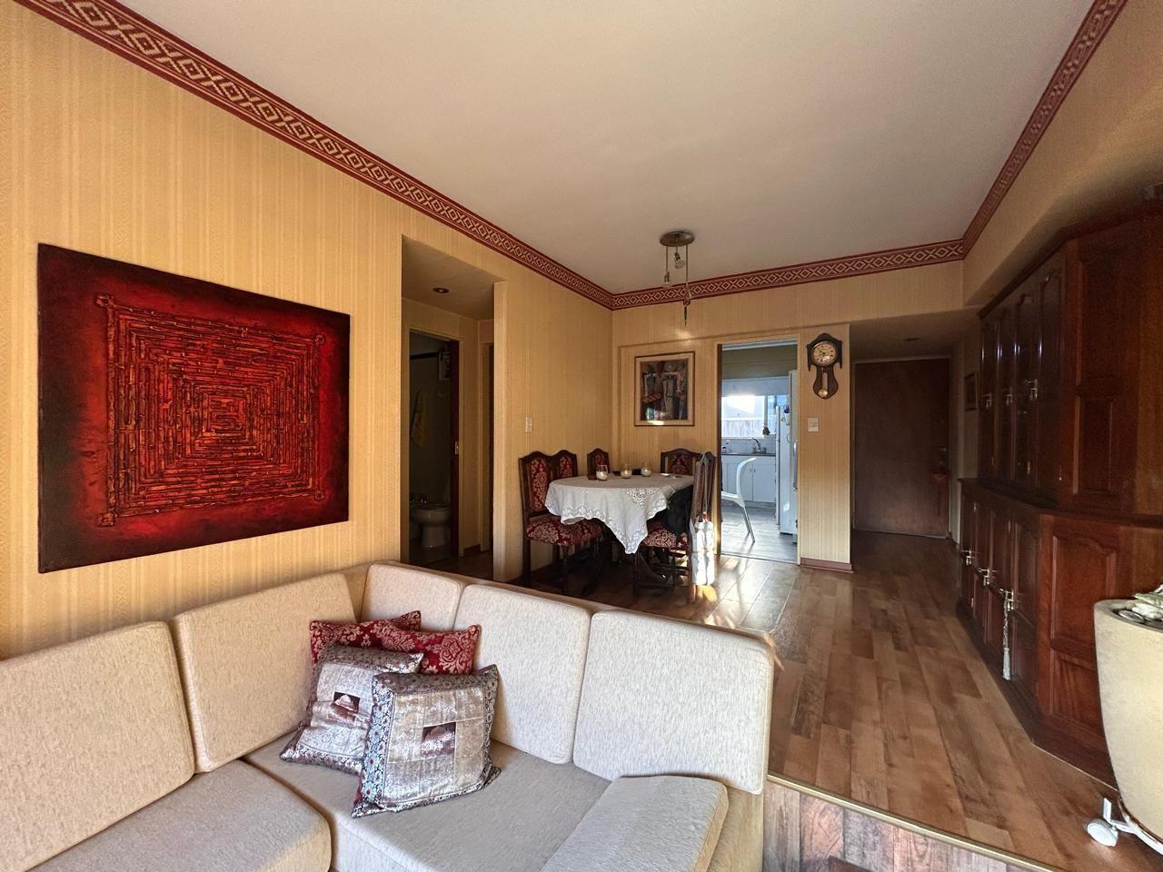 Foto de EXCELENTE DEPARTAMENTO 3 AMB. EN PB CON PATIO EN VENTA, imagen 1