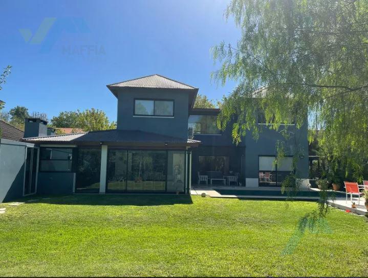 Venta Casa 6 Ambientes C/piscina en Barrio Septiembre, escobar 1