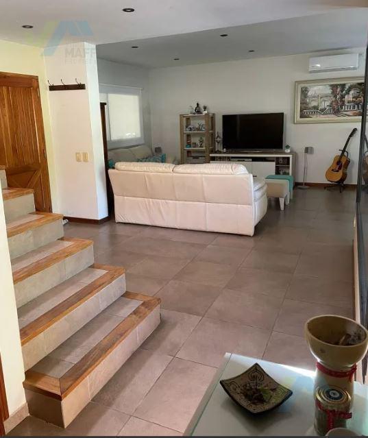 Venta Casa 6 Ambientes C/piscina en Barrio Septiembre, escobar 2