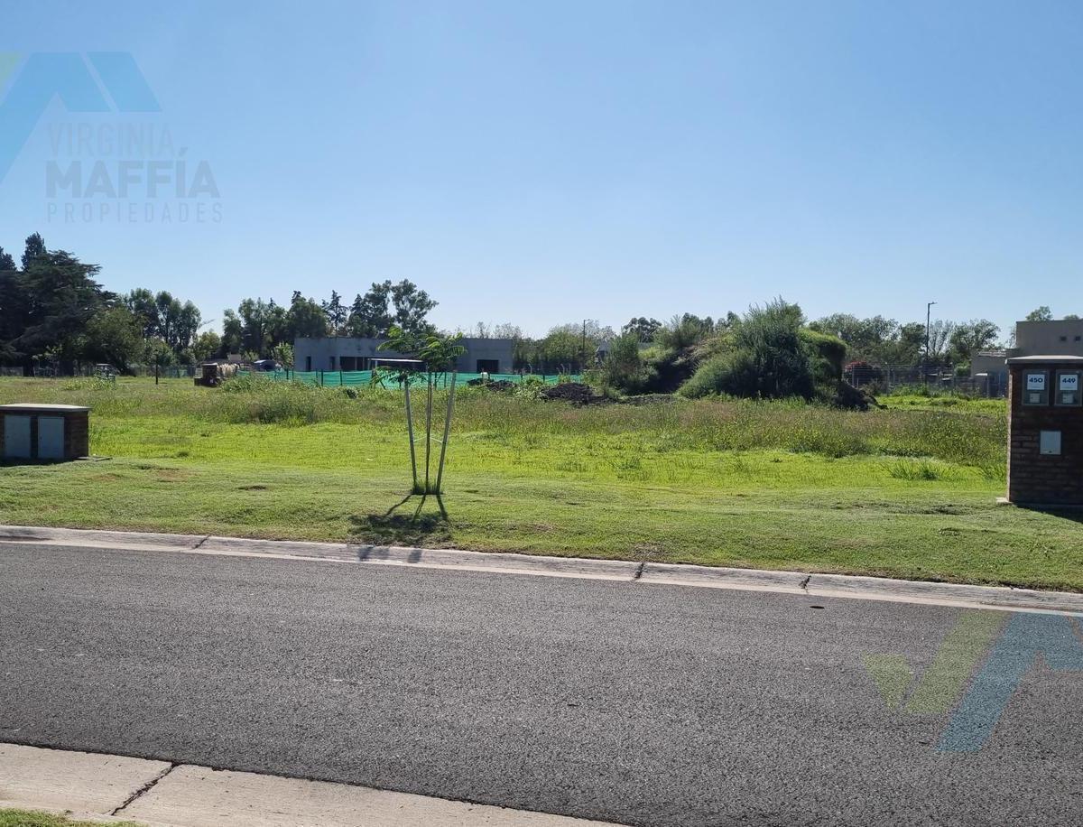 Venta de Lote en Santa Sofia 1