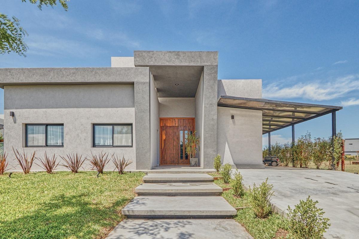 Casa  en Venta en El Cantón Norte, El Cantón, Escobar