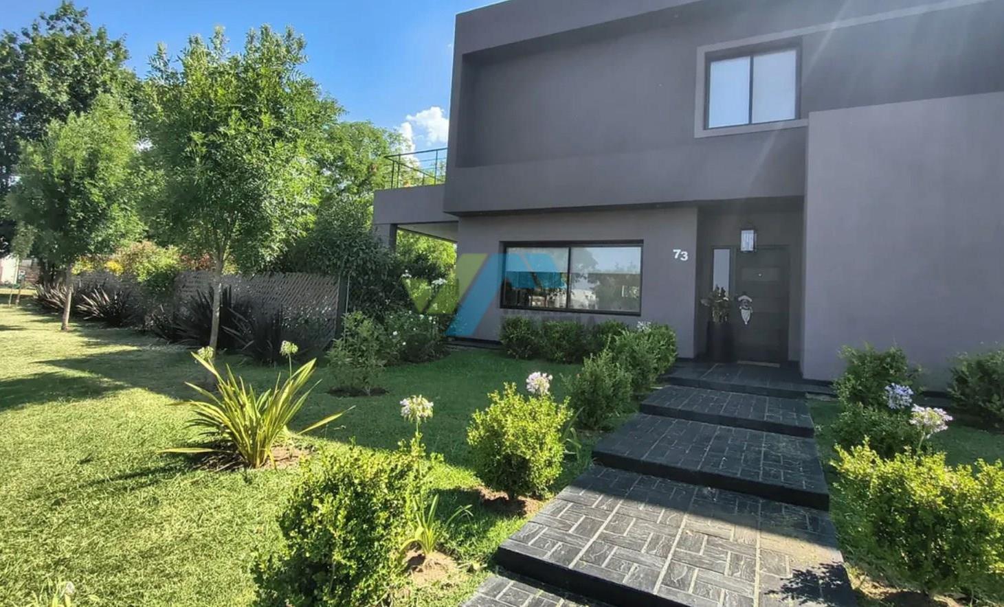 Casa en Venta en Santa Lucia, Pilar del Este, Pilar