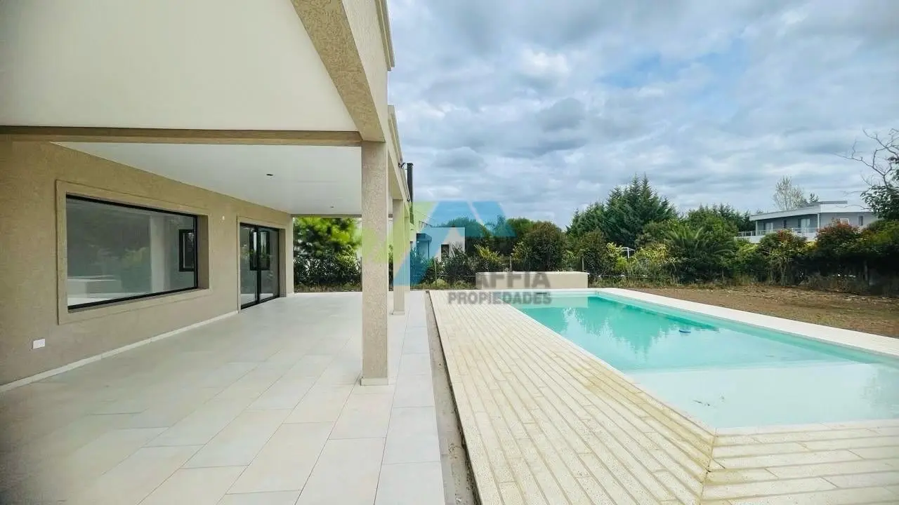 Casa  en Alquiler en El Molino Norte, Haras Santa Maria, Escobar 3