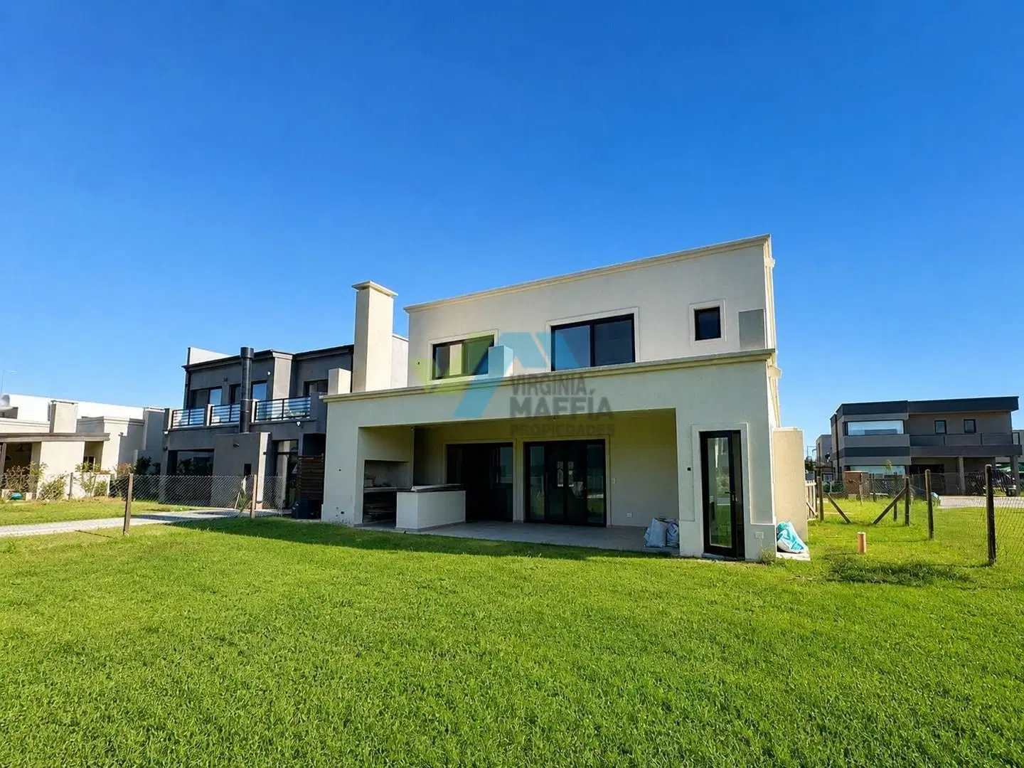 Casa en dos plantas en lote interno con amarra - VILA MARINA II Villanueva 3
