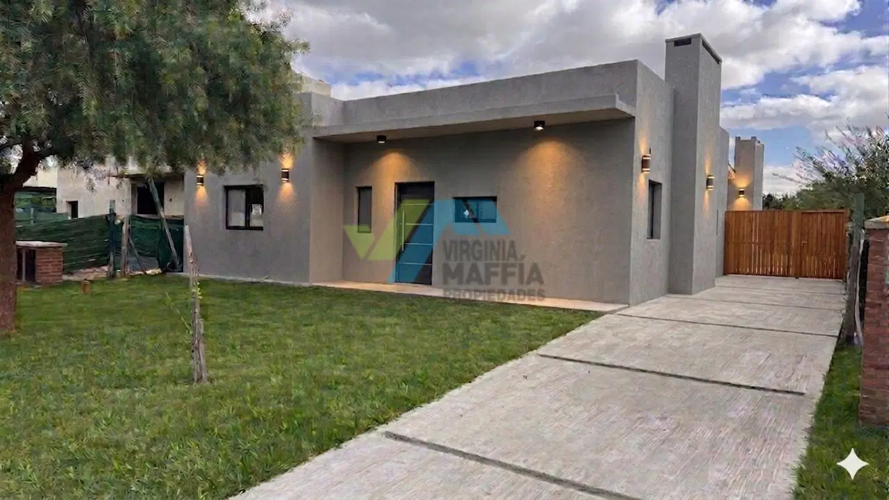 Venta de casa en una planta lote interno - PILAR DEL ESTE 2