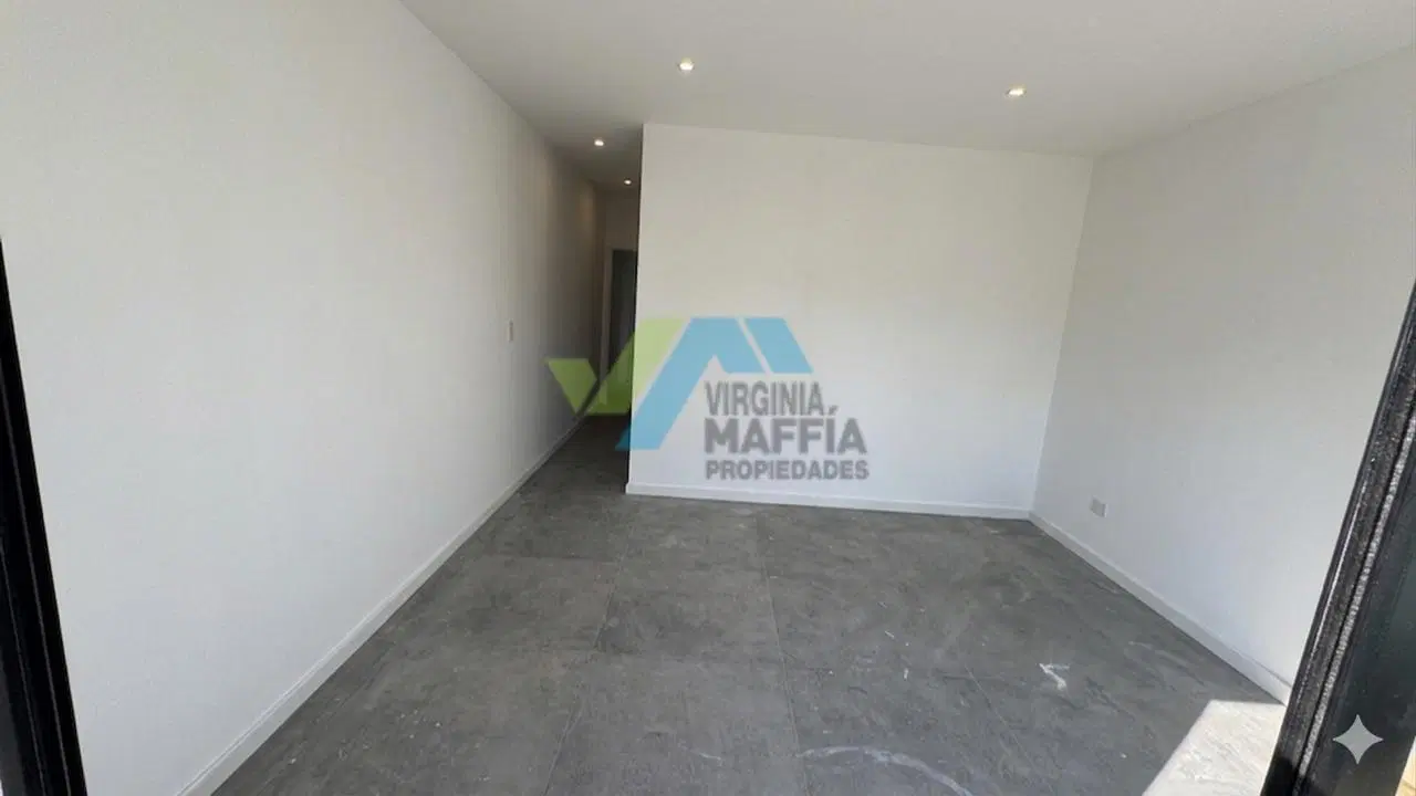Venta de casa en una planta lote interno - PILAR DEL ESTE 3