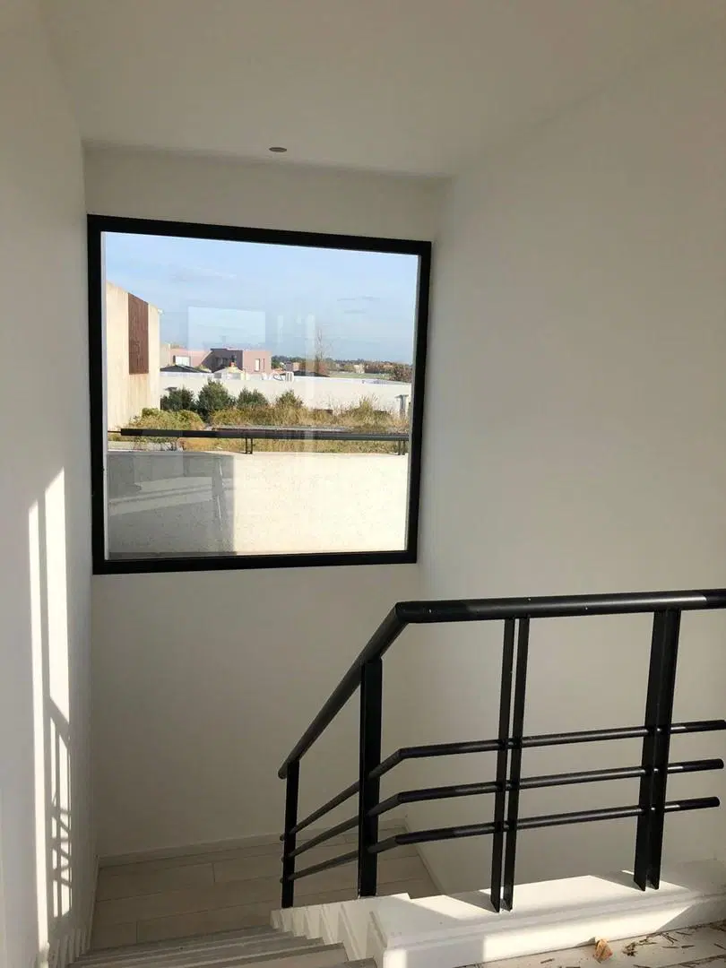 Venta de casa en dos plantas con pileta en Canton Golf 5