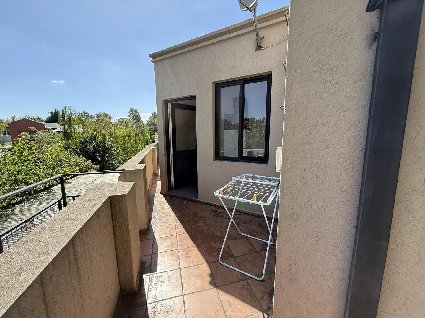 Casa Estilo Moderno, en Venta ubicado en  Barrio Cerrado La Rinconada, Saraví, Pilar.- 3