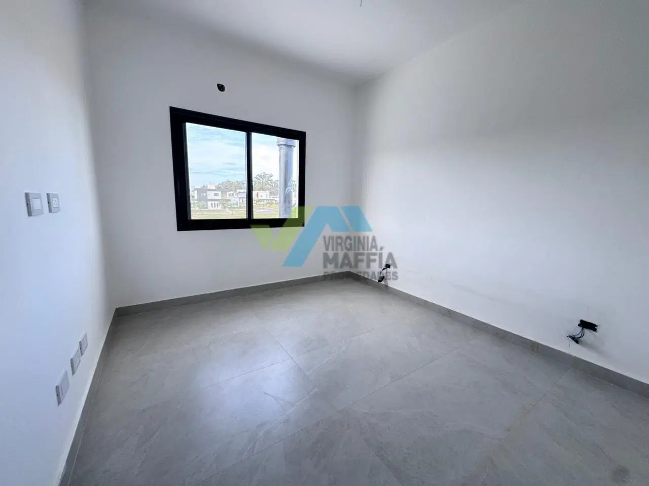 Casa moderna en dos plantas con pileta y lote de 700m2 - Pilar del Este 3