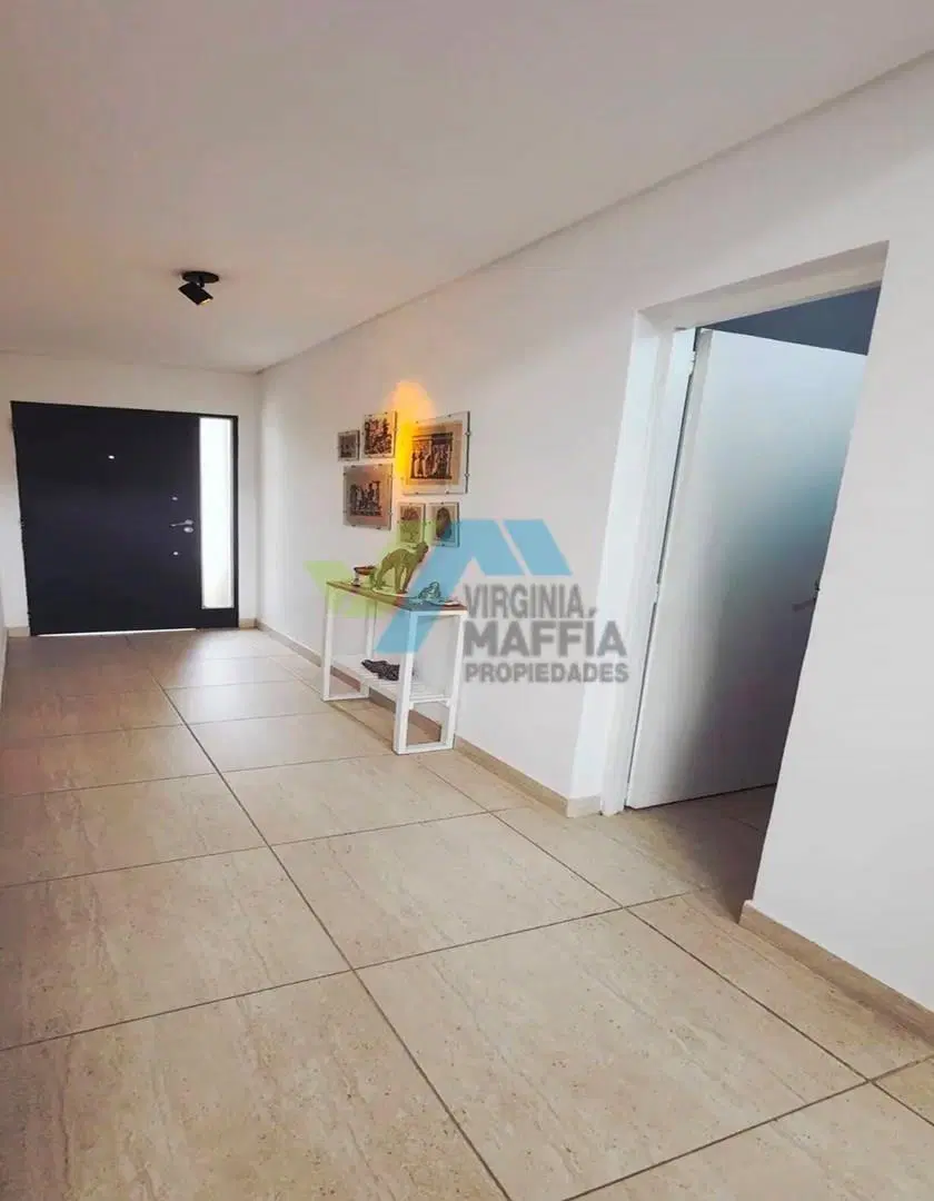 Venta de casa con pileta - SANTA EMILIA Pilar del Este 1