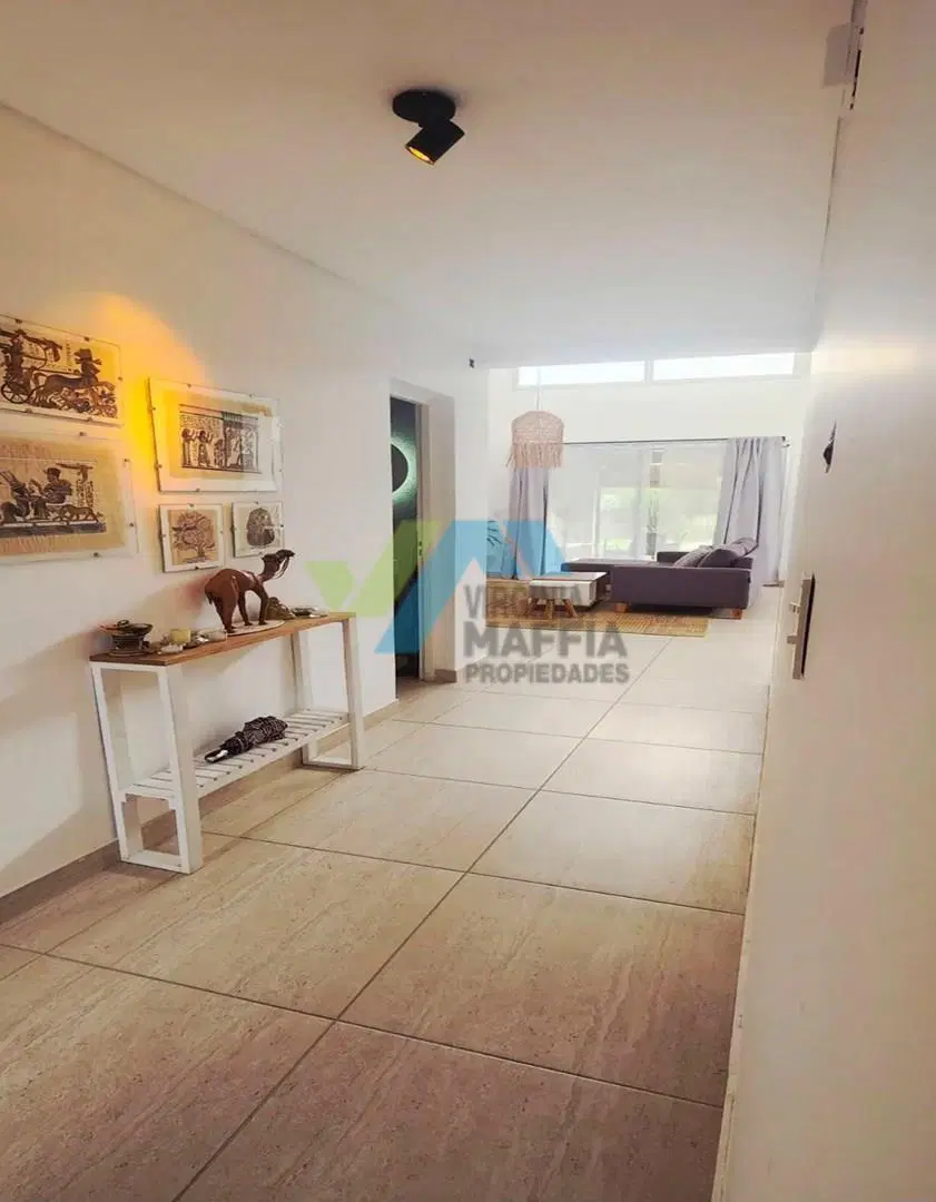 Venta de casa con pileta - SANTA EMILIA Pilar del Este 3