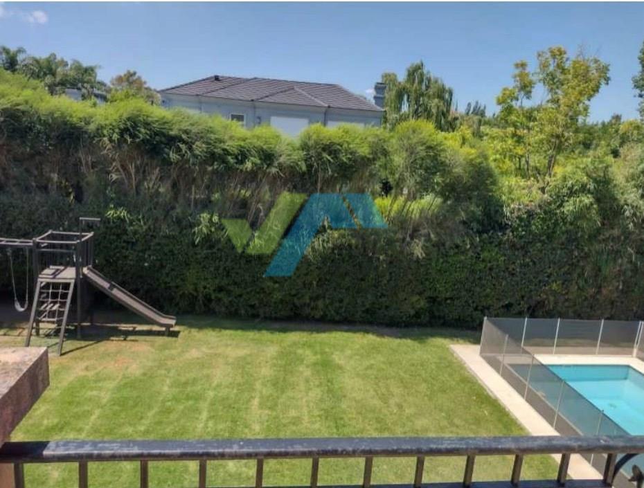 Casa Chalet en Venta en San Carlos Country Club, Pablo Nogues, Malvinas Argentinas
