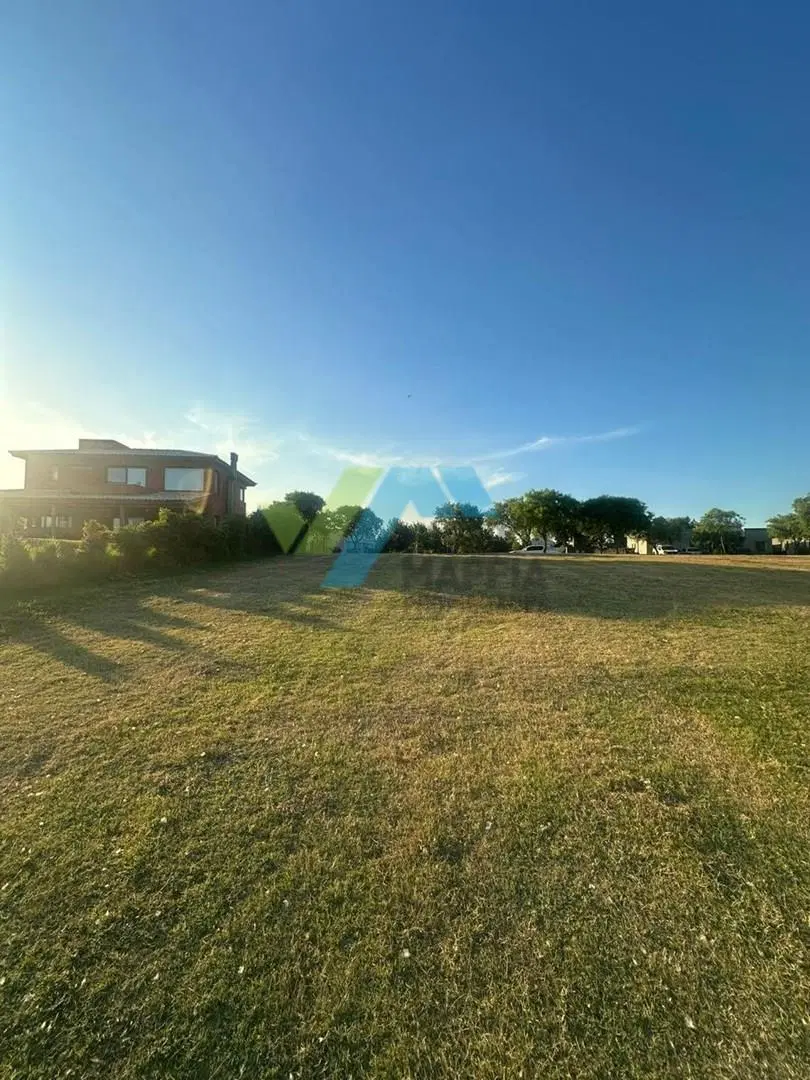 Lote a la laguna - EL CAZAL 2