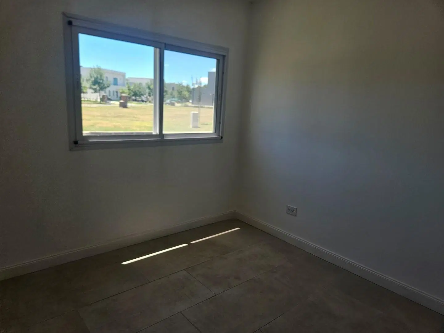 Casa  en Venta en Santa Lucia, Pilar del Este, Pilar 8