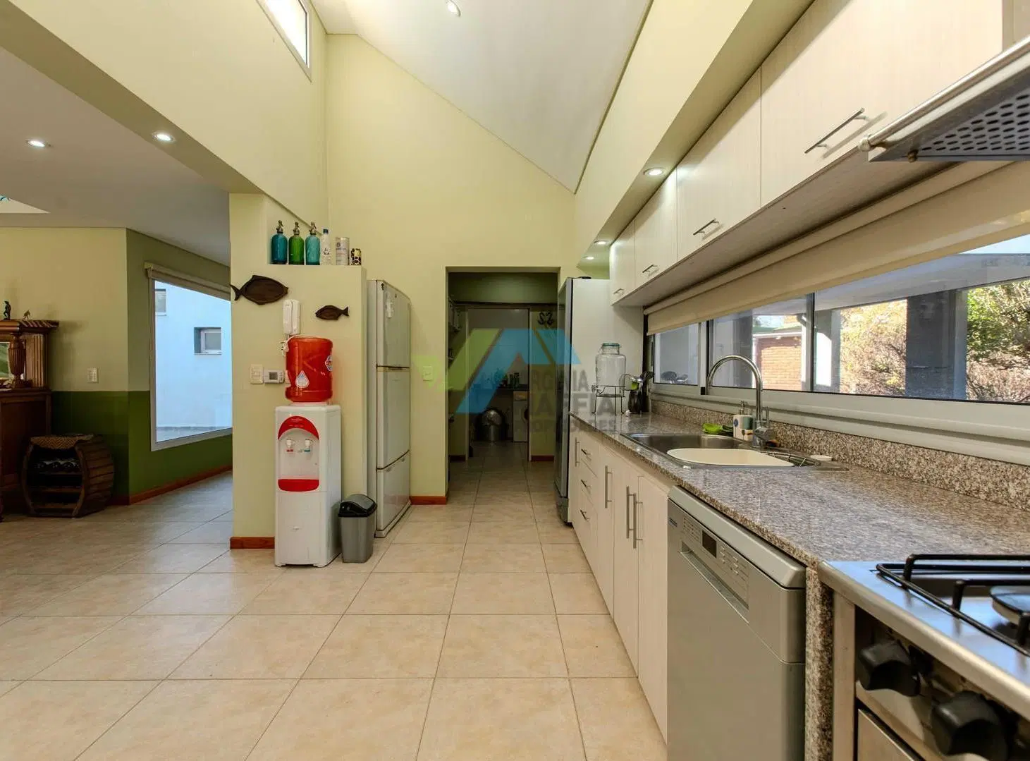 Casa  en Venta en Los Jazmines, Pilar del Este, Pilar 8