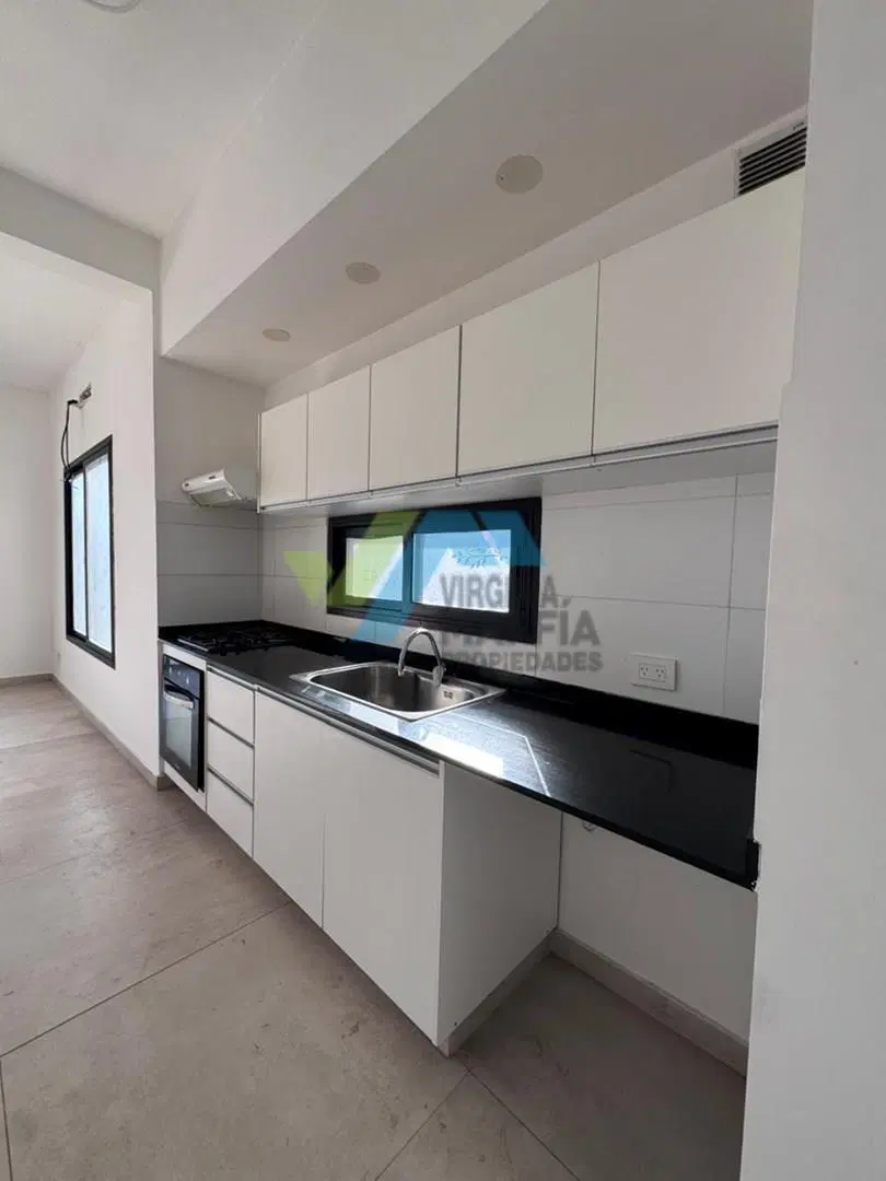 Alquiler anual casa con pileta - San Ramiro Pilar del Este 3
