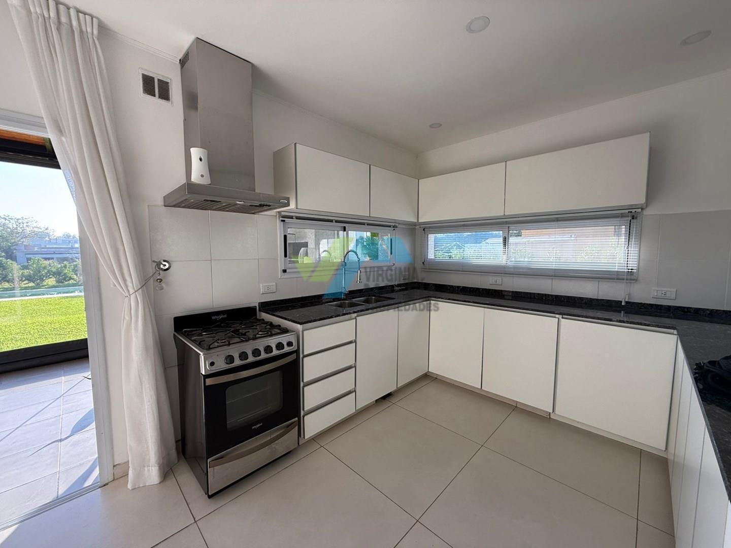 Foto de Casa Chalet en Venta en Santa Elena, Pilar del Este, Pilar, imagen 4