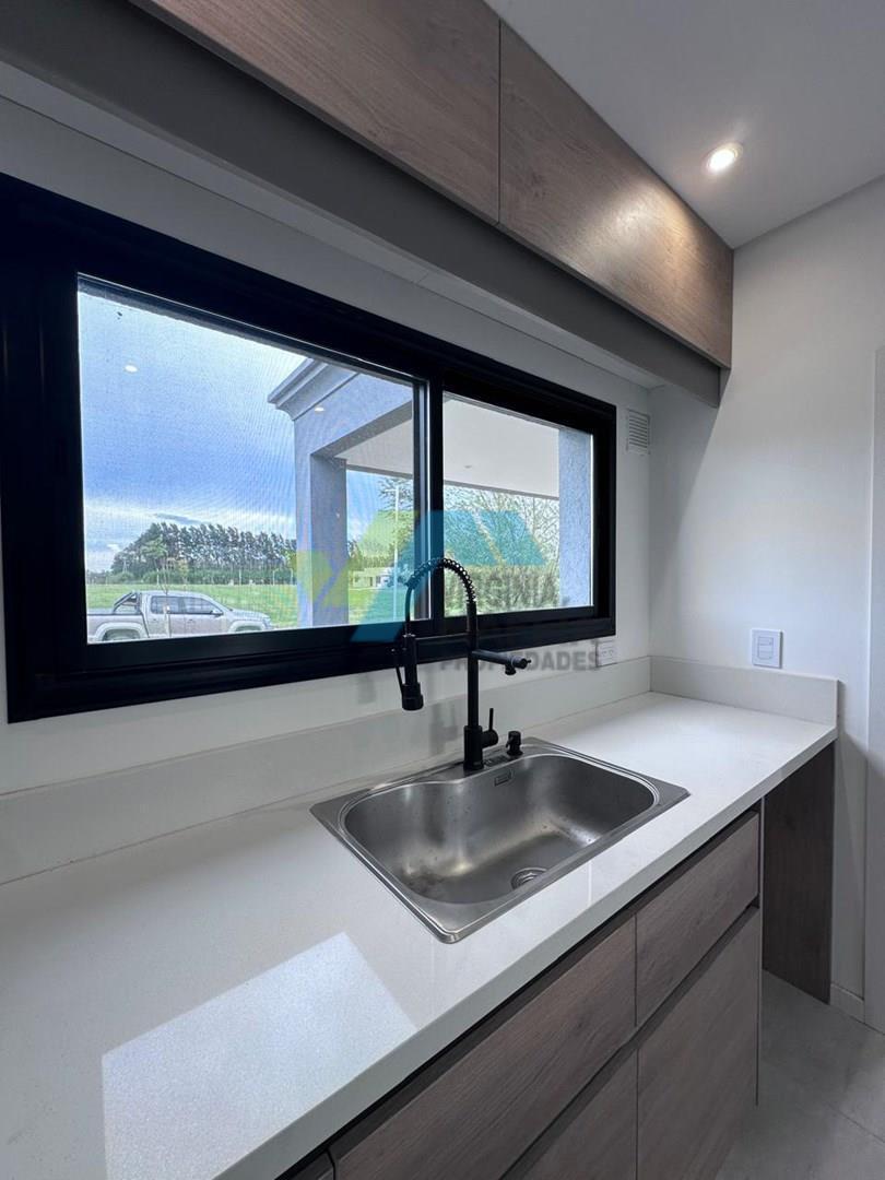 Foto de Casa en Venta en Monet Barrio Privado, Campana, G.B.A. Zona Norte, imagen 5