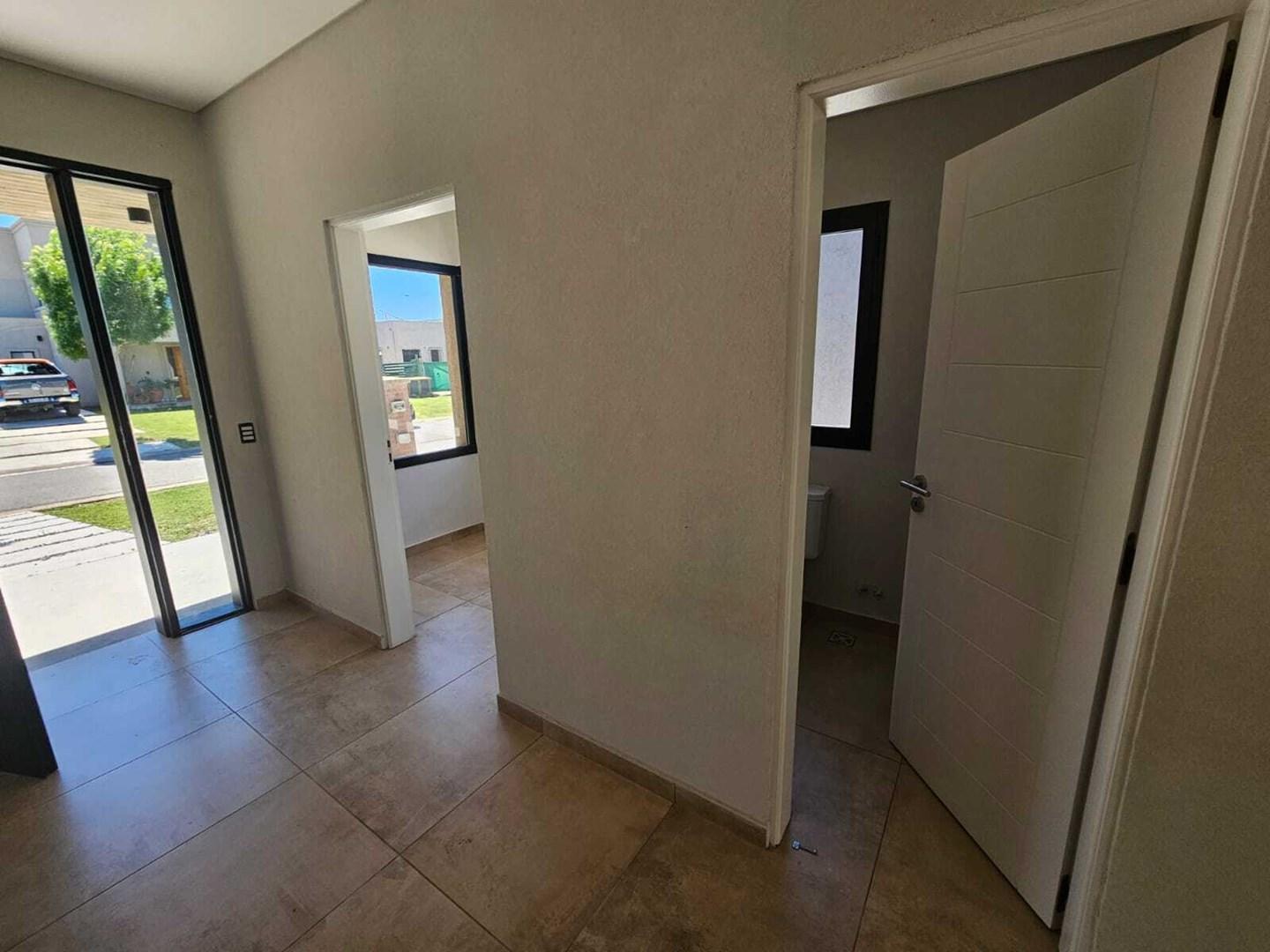 Foto de Casa en Alquiler en Santo Tomas, Derqui, Pilar, imagen 2