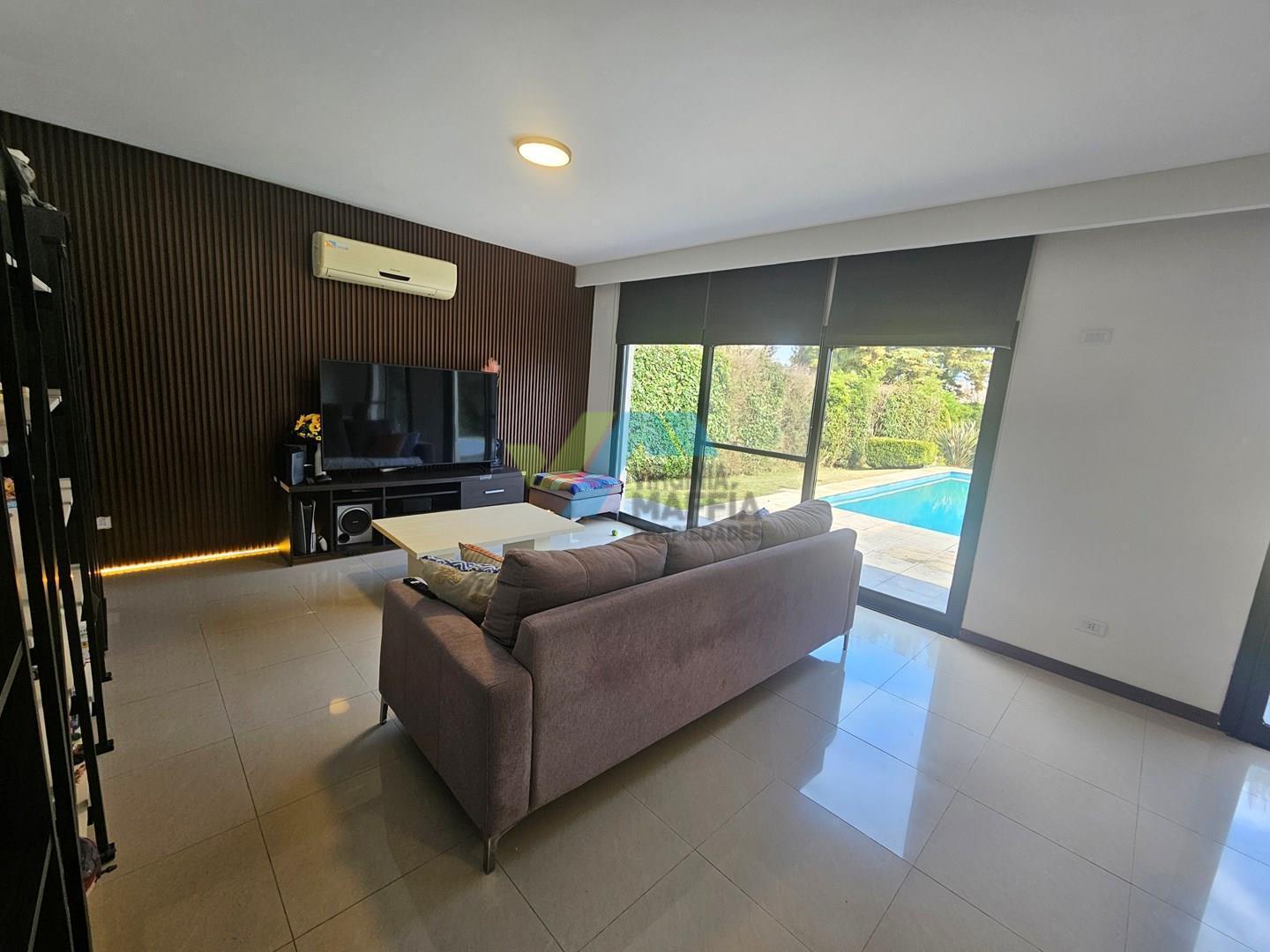 Foto de Casa Chalet en Alquiler en La Delfina, Pilar, G.B.A. Zona Norte, imagen 2