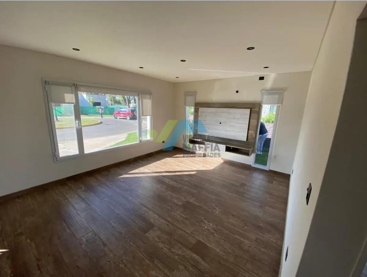 Foto de Casa en Venta en Santa Lucia, Pilar del Este, Pilar, imagen 1