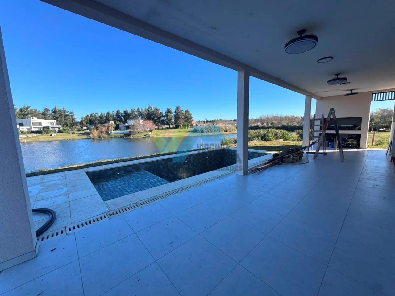 Foto de Alquiler anual de casa a la laguna con pileta - CAZAL, imagen 4