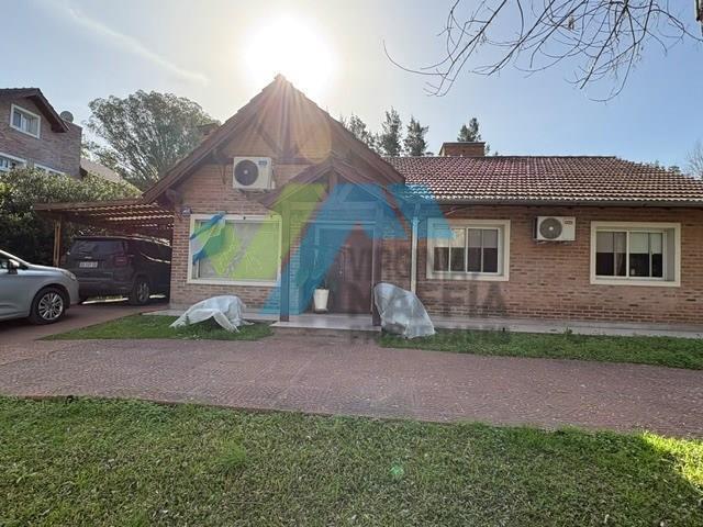 Foto de Casa Chalet en Venta en Los Quinchos Club de Campo, Pilar, G.B.A. Zona, imagen 1