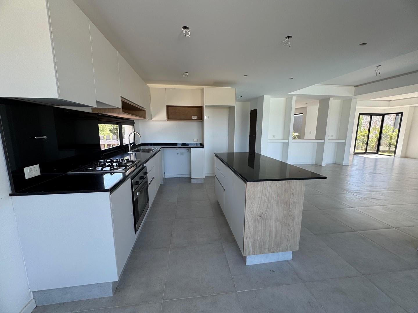Foto de Casa Chalet en Venta en El Cantón Golf, El Cantón, Escobar, imagen 2