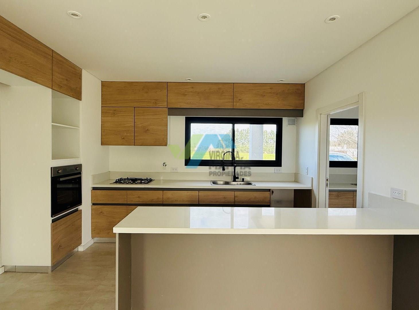 Foto de Casa en Venta en Monet Barrio Privado, Campana, G.B.A. Zona Norte, imagen 3