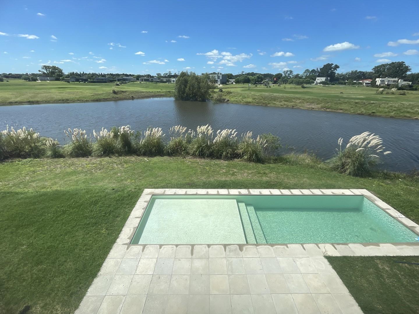 Foto de Casa en Venta ubicado en San Sebastian - AREA 2 al GOLF, San Sebastian, imagen 1
