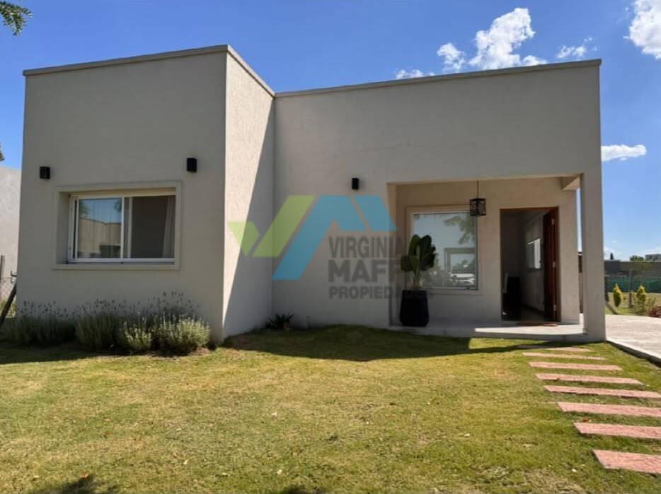 Foto de Venta de casa con pileta - PILAR DEL ESTE, imagen 4