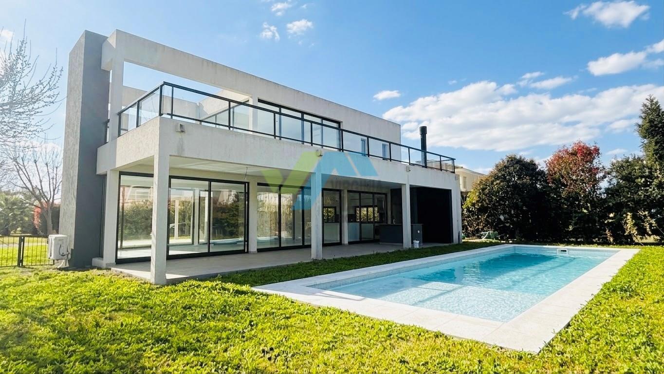 Foto de Casa en Venta en Los Eucaliptos, Haras Santa Maria, Escobar, imagen 2