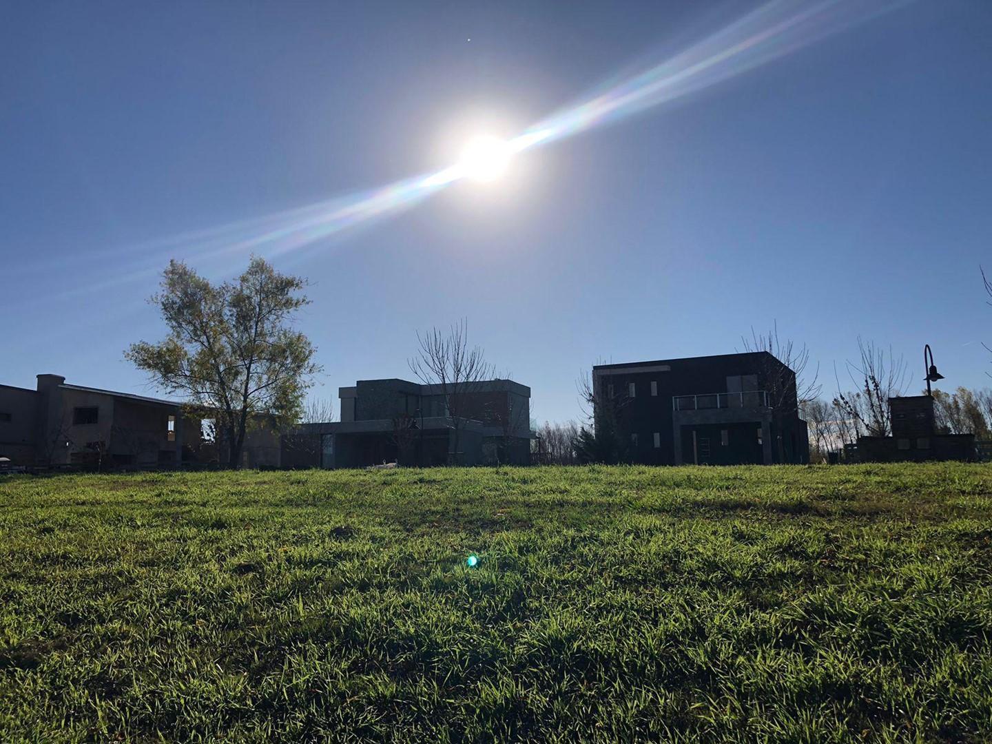Foto de OPORTUNIDAD lote de 920m2 a la laguna en EL CAZAL, imagen 3