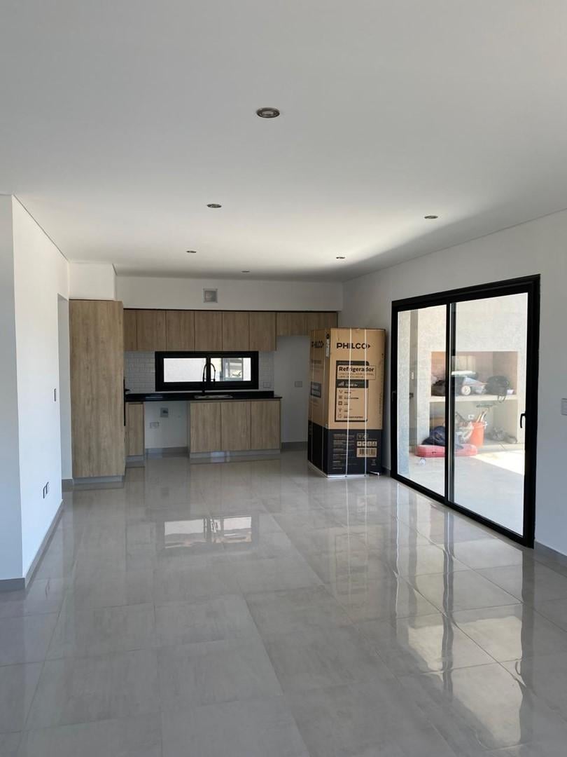 Foto de Casa en Venta en Santa Sofía, Pilar del Este, Pilar, imagen 1