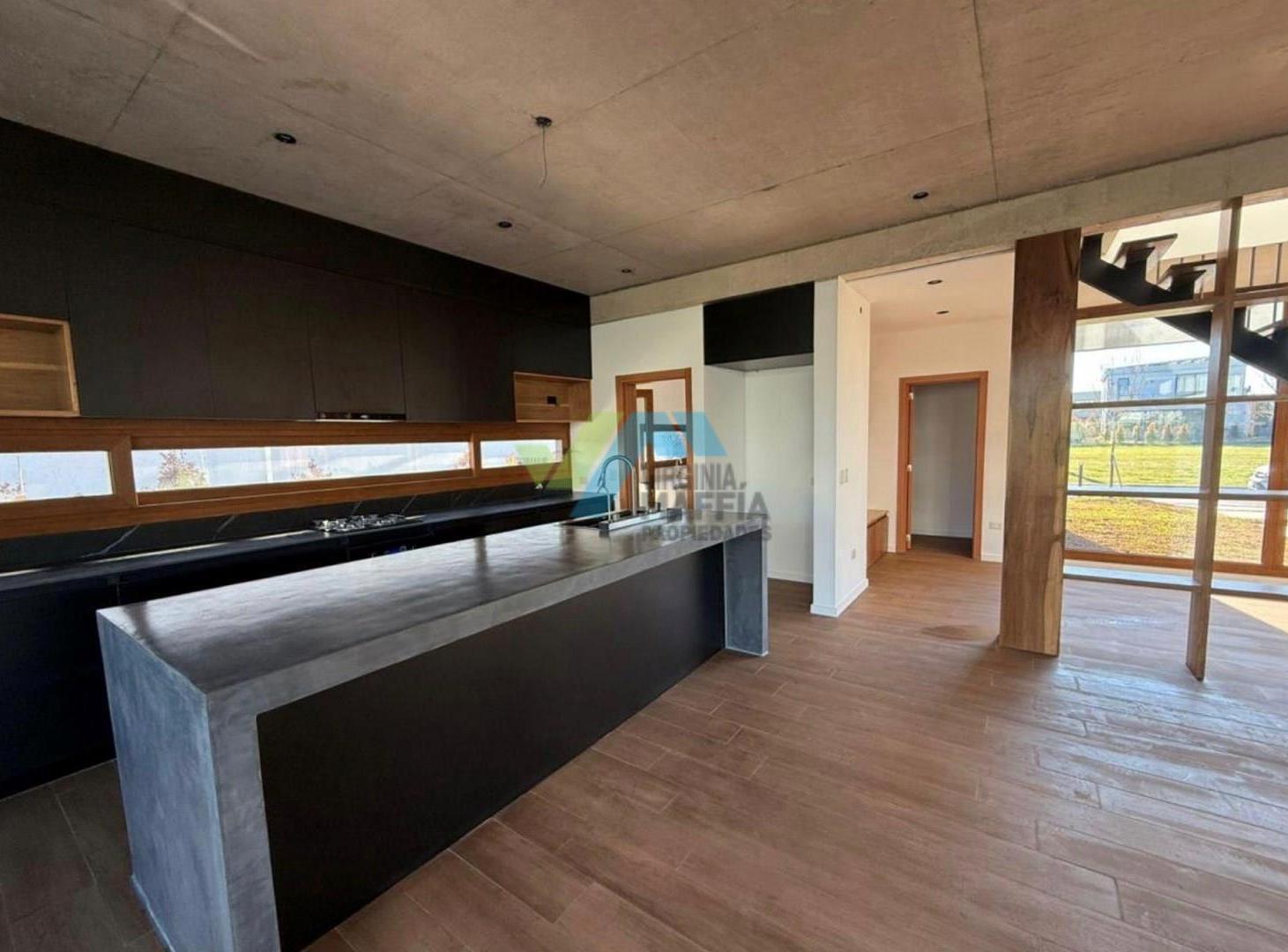 Foto de Casa en Venta en Carpinchos, Nordelta, Tigre, imagen 1
