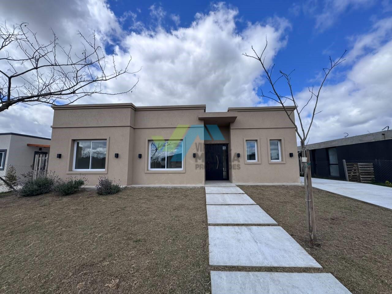 Foto de Casa con pileta - PILAR DEL ESTE, imagen 1