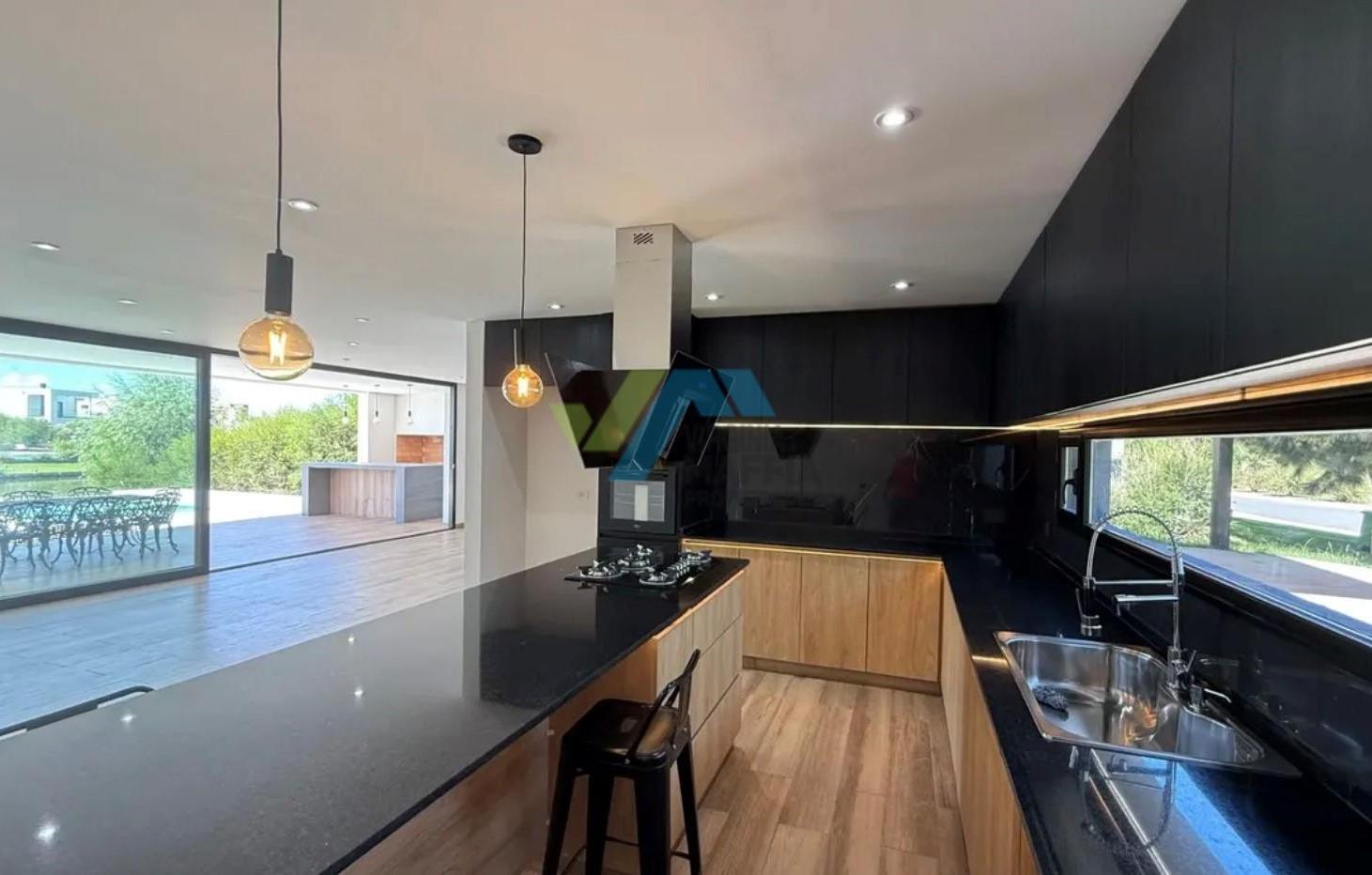 Foto de Casa en Venta en El Naudir al RIO, Escobar, G.B.A. Zona Norte, imagen 2