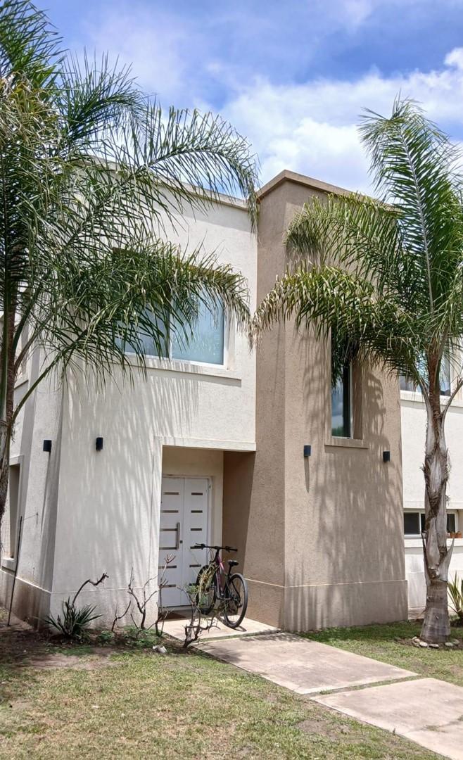 Foto de Casa en Venta ubicado en Santa Guadalupe, Pilar del Este, Pilar, imagen 1