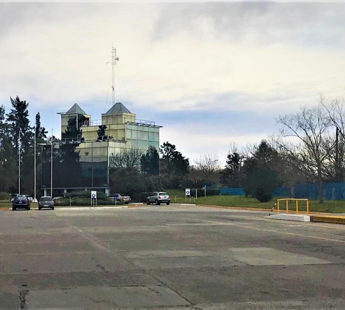 Nave Industriales, 3.445 m², Sin Expensas, Hurlingham 2